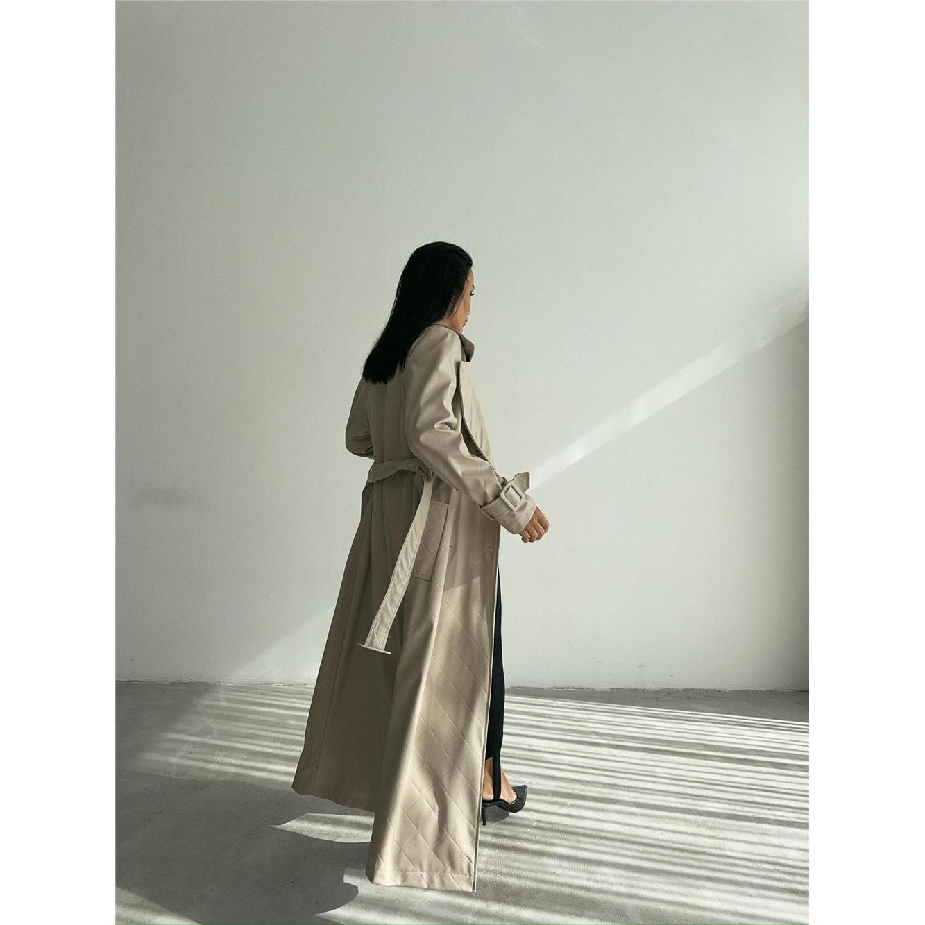 Καπιτονέ Καμπαρντίνα Δερματίνης με Ζώνη – Μπεζ