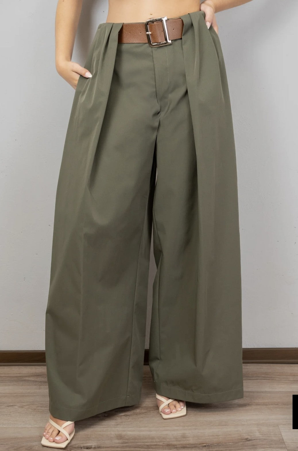 Παντελόνα Wide-Leg / Palazzo με Πιέτες και Ζώνη