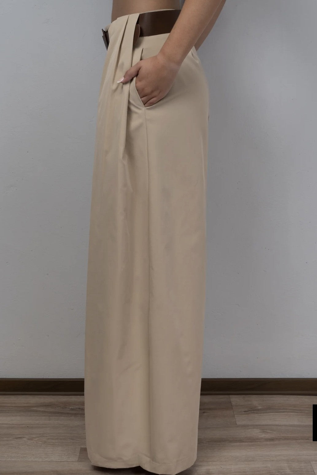 Παντελόνα Wide-Leg / Palazzo με Πιέτες και Ζώνη